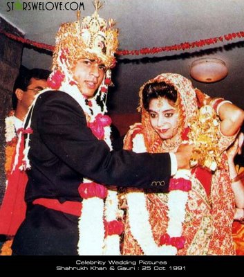 shahrukh-khan-gauri-marriage-photo_1.jpg