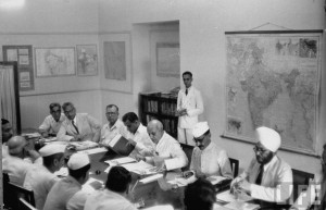 Indian Planning Commission Meeting (Jawaharlal Nehru in Center) - New Delhi, India June 1952